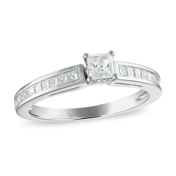 Diamond Engagement Ring 5/8CTTW Princess-Cut 14k White Gold BRAND NEW NEVER WORN
